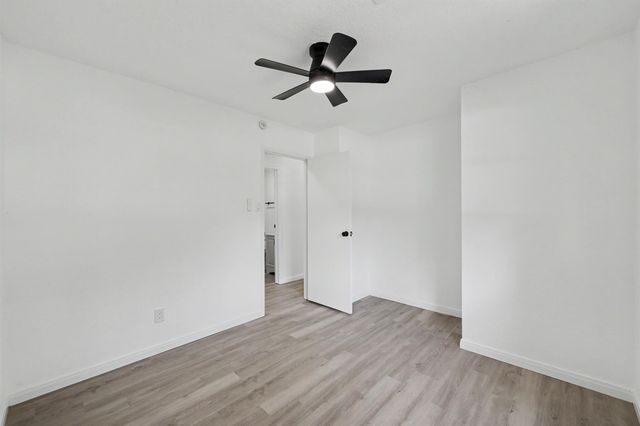 11 Hardy Hollow Drive, New Waverly, TX 77358