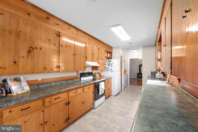 10122 ELYS FORD RD, Fredericksburg, VA 22407