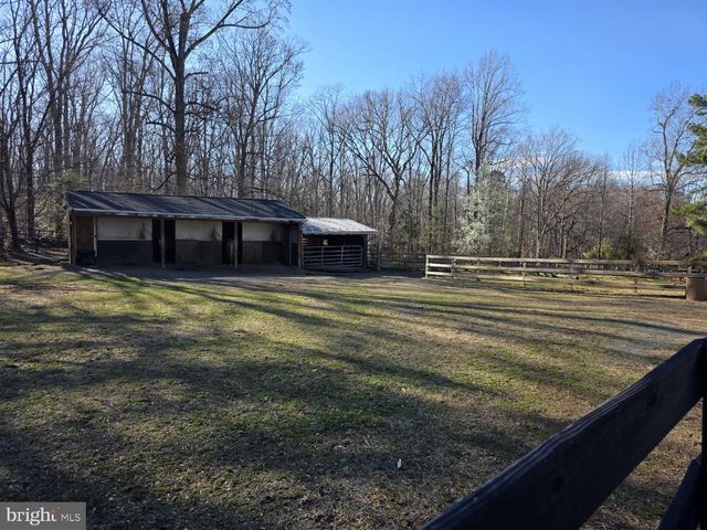 10122 ELYS FORD RD, Fredericksburg, VA 22407