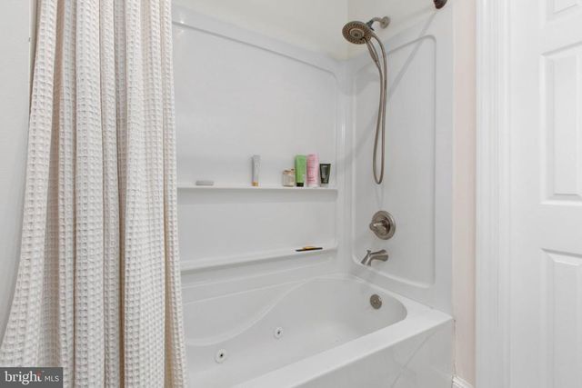 10122 ELYS FORD RD, Fredericksburg, VA 22407