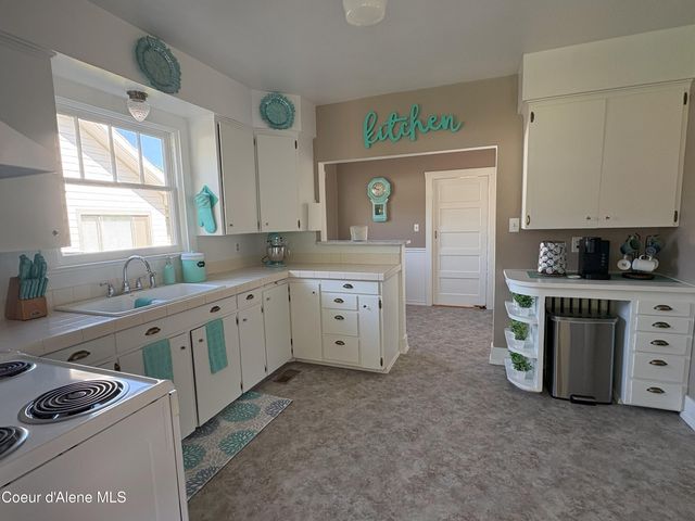 429 McKinley Ave, Kellogg, ID 83837