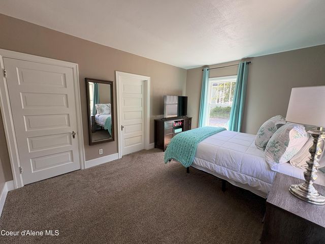 429 McKinley Ave, Kellogg, ID 83837