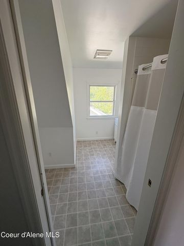 429 McKinley Ave, Kellogg, ID 83837