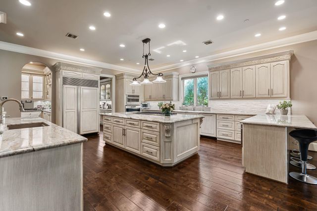 9018 Bace Drive, Houston, TX 77055