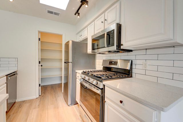 4701 Morris Street NE APT 2604, Albuquerque, NM 87111
