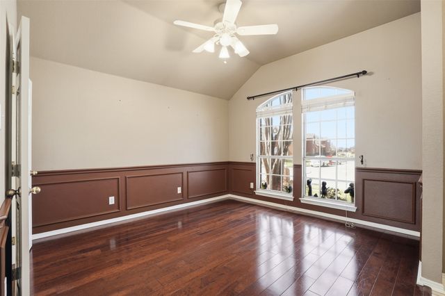 807 Kathryn Drive, Lewisville, TX 75067