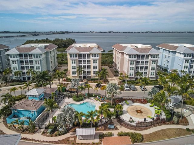 395 ARUBA CIRCLE 303, Bradenton, FL 34209