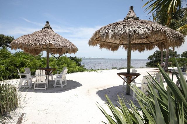 395 ARUBA CIRCLE 303, Bradenton, FL 34209