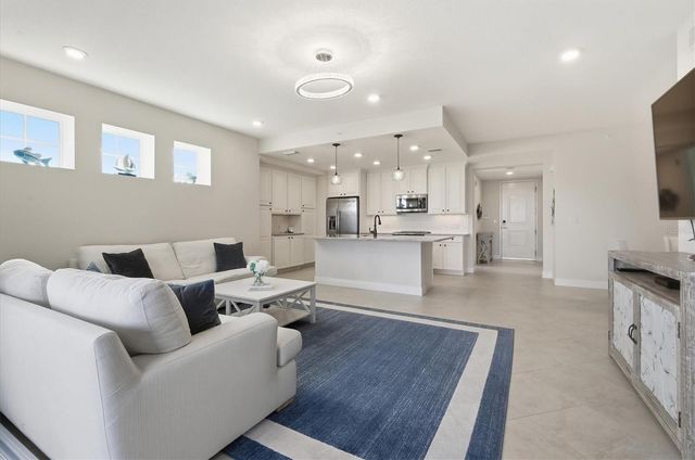 395 ARUBA CIRCLE 303, Bradenton, FL 34209