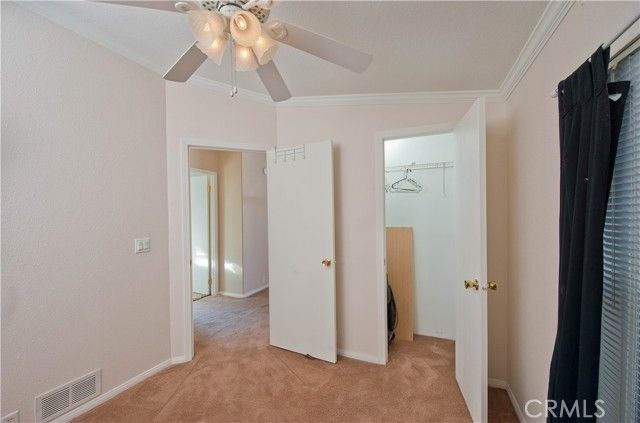 21001 Plummer Street 19, Chatsworth (los Angeles), CA 91311