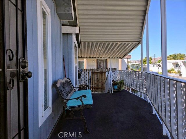 21001 Plummer Street 19, Chatsworth (los Angeles), CA 91311