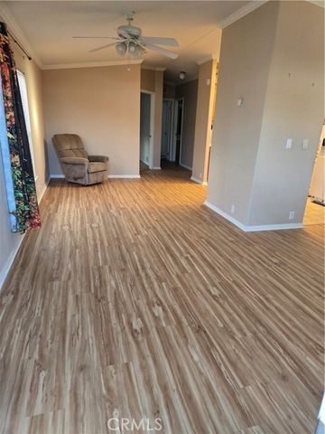 21001 Plummer Street 19, Chatsworth (los Angeles), CA 91311