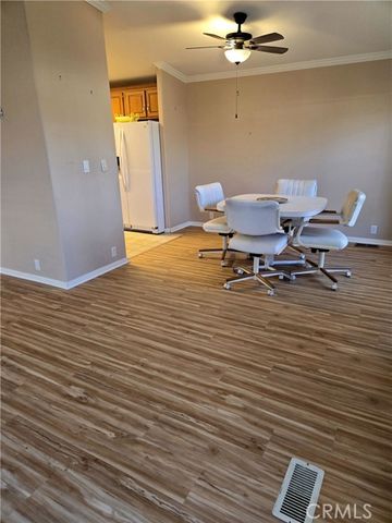 21001 Plummer Street 19, Chatsworth (los Angeles), CA 91311