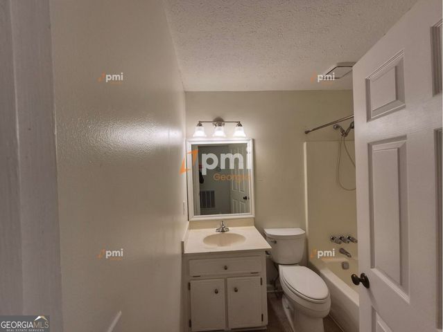 795 Farm Creek Road, Woodstock, GA 30188