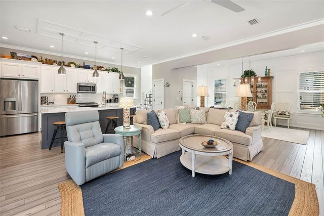 135 Mohr Club Drive, Darien, GA 31305