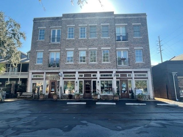 135 Mohr Club Drive, Darien, GA 31305