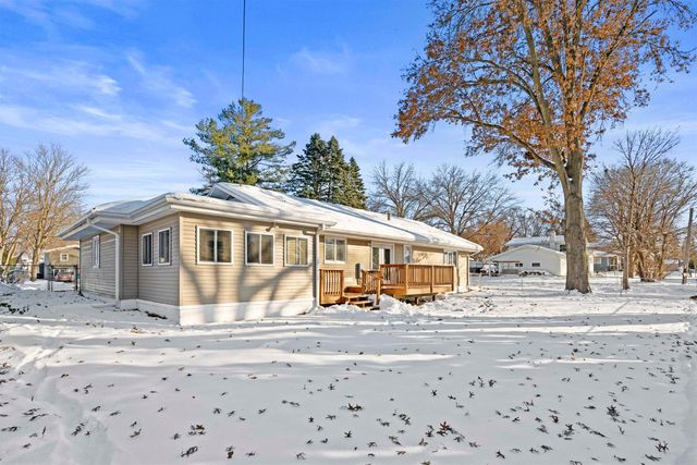 3321 Tucson Drive, Cedar Falls, IA 50613