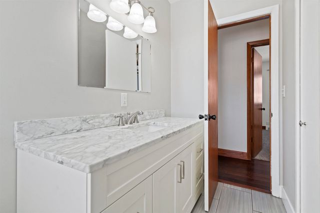 3321 Tucson Drive, Cedar Falls, IA 50613