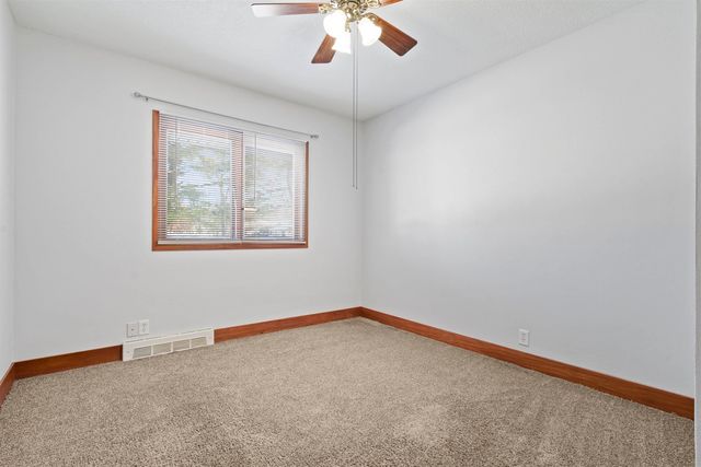 3321 Tucson Drive, Cedar Falls, IA 50613