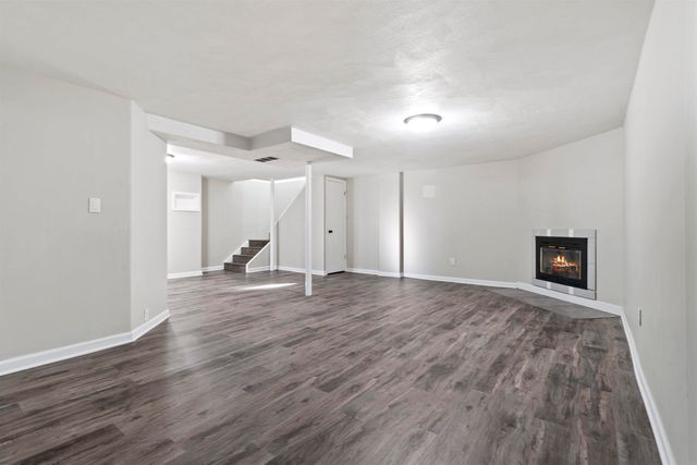 3321 Tucson Drive, Cedar Falls, IA 50613