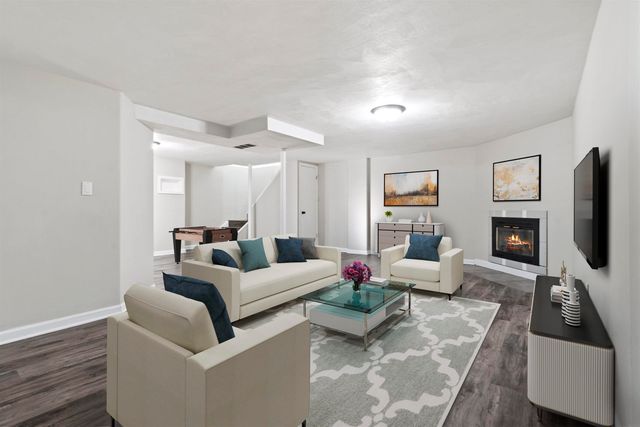 3321 Tucson Drive, Cedar Falls, IA 50613