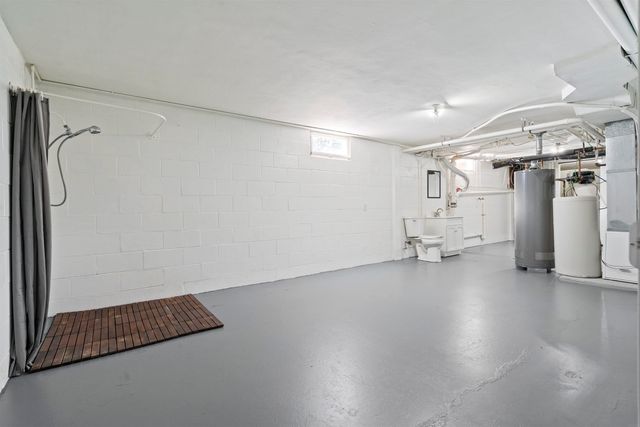 3321 Tucson Drive, Cedar Falls, IA 50613