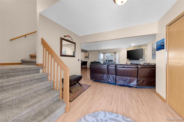 39100 E Archer Drive, Harrison Twp, MI 48045