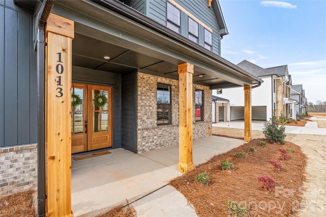 1013 Courtney Lane 15, Wesley Chapel, NC 28173