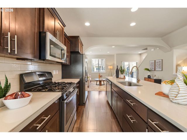 14020 Sw BURLWOOD Ln, Beaverton, OR 97005