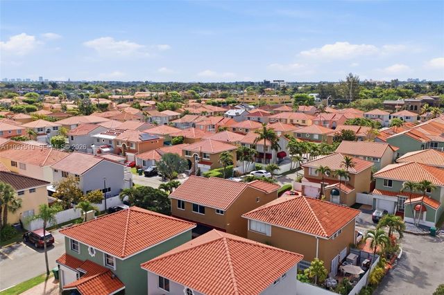 8657 NW 2nd St, Miami, FL 33126