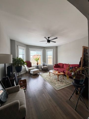 3339 W Adams Street 3E, Chicago, IL 60624