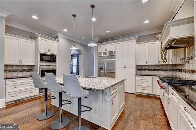 215 Penrith Place, Atlanta, GA 30350