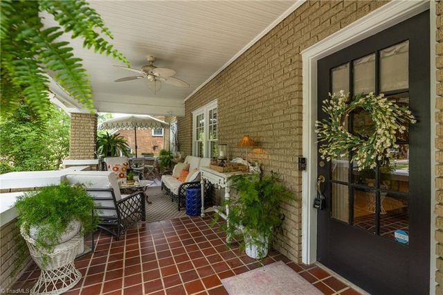 910 Courtland Street, Greensboro, NC 27401