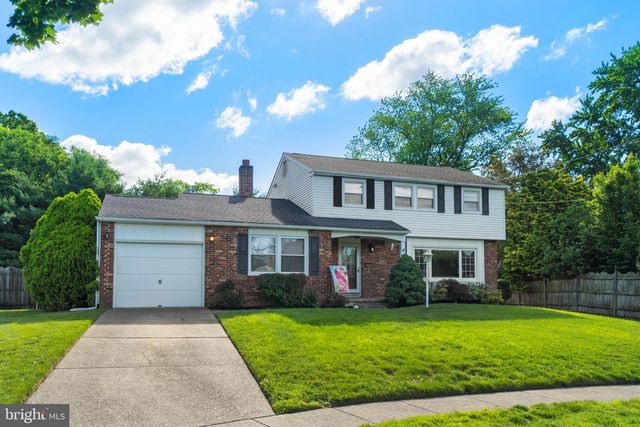 3 LINDEN CT, Turnersville, NJ 08012