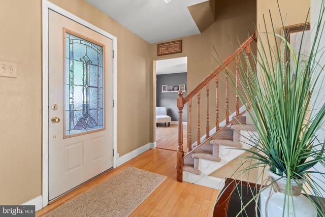 3 LINDEN CT, Turnersville, NJ 08012