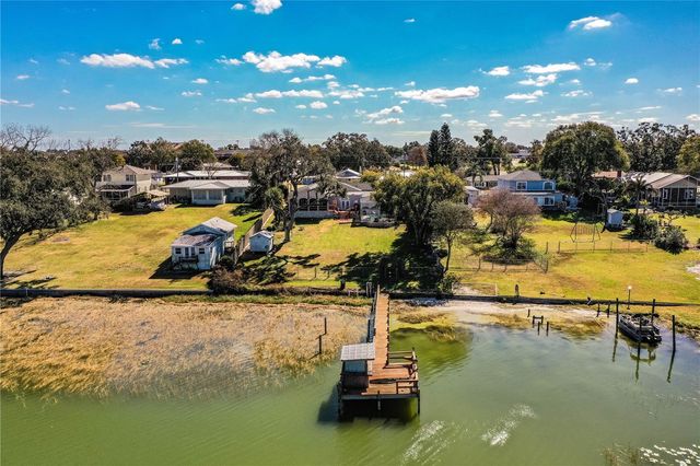 331 BAY STREET, Auburndale, FL 33823