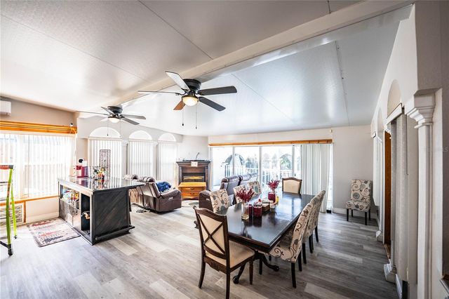 331 BAY STREET, Auburndale, FL 33823