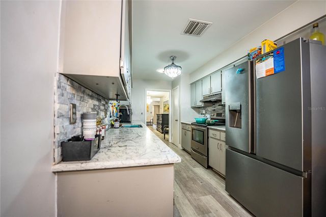 331 BAY STREET, Auburndale, FL 33823