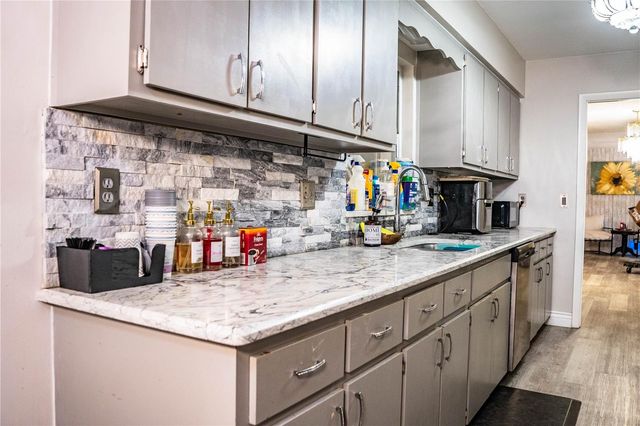 331 BAY STREET, Auburndale, FL 33823