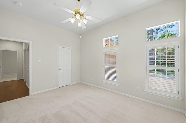 22 N Castlegreen Circle, The Woodlands, TX 77381
