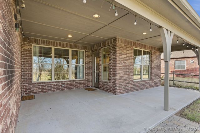 4239 S 188th East Avenue, Tulsa, OK 74134