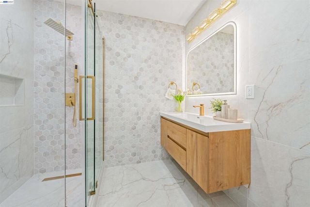 250 San Antonio Ct, San Jose, CA 95116
