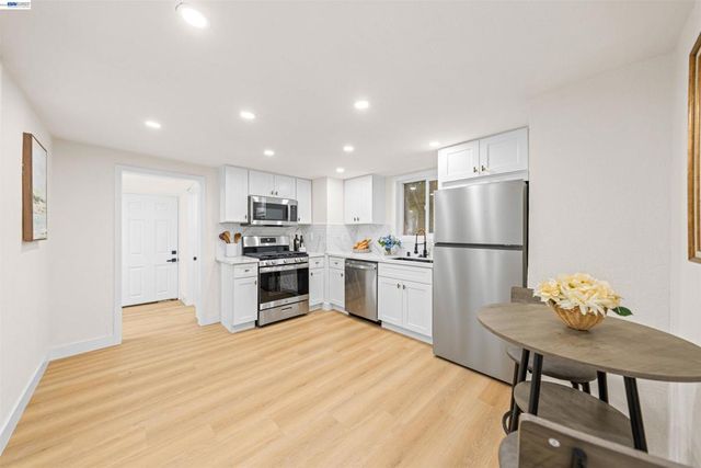 250 San Antonio Ct, San Jose, CA 95116