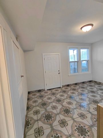 1255 N Harding Avenue 2S, Chicago, IL 60651