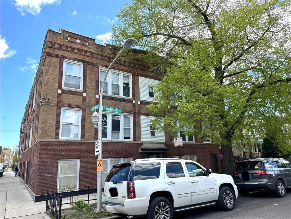 1255 N Harding Avenue 2S, Chicago, IL 60651