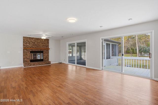 4 Sandtrap Drive, Shallotte, NC 28470