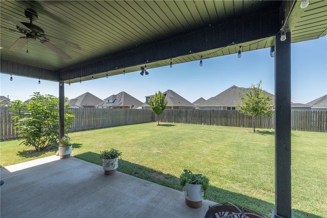1813 Bergman Road, Pea Ridge, AR 72751