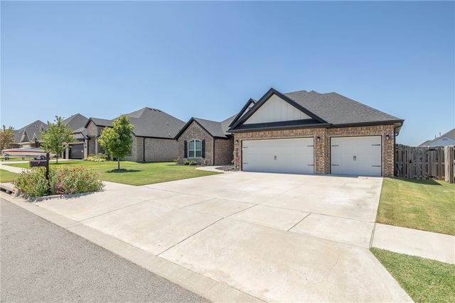 1813 Bergman Road, Pea Ridge, AR 72751