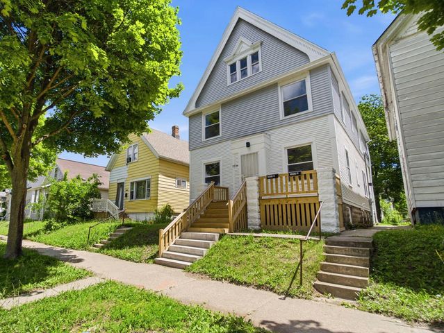 2954 N 19TH STREET, Milwaukee, WI 53206