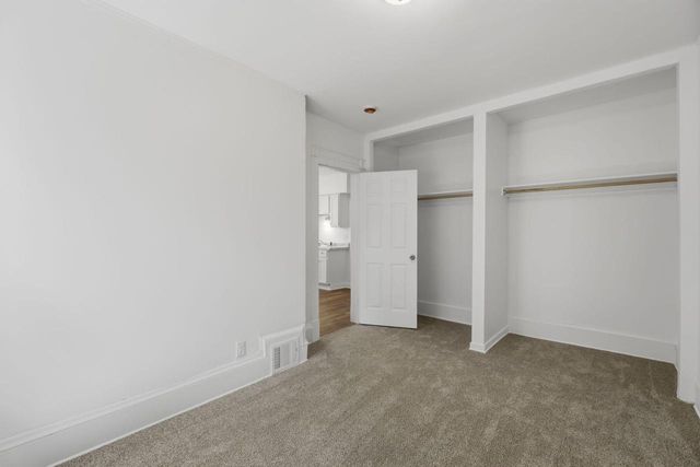 2954 N 19TH STREET, Milwaukee, WI 53206